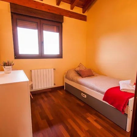 Casas Encantadoras En Entorno Espectacular